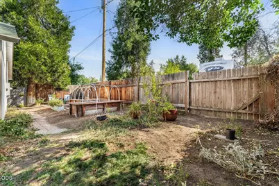 526 Bessie Street, Medford, OR 97504 - Photo 15