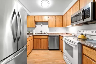 526 Bessie Street, Medford, OR 97504 - Photo 13