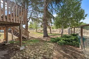 118 Nevada St, Klamath Falls, OR 97601 - Photo 5