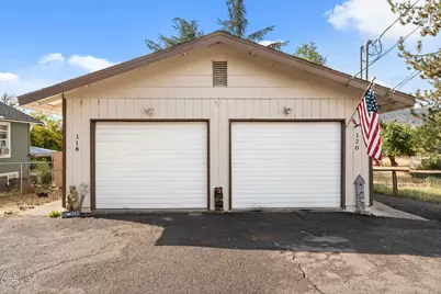 118 Nevada Street, Klamath Falls, OR 97601 - Photo 1