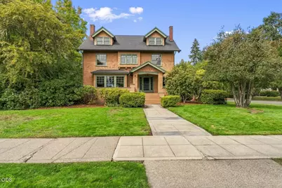 612 NW 3rd Street, Grants Pass, OR 97526 - Photo 43