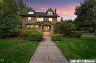 612 NW 3rd St, Grants Pass, OR 97526 - Photo 1