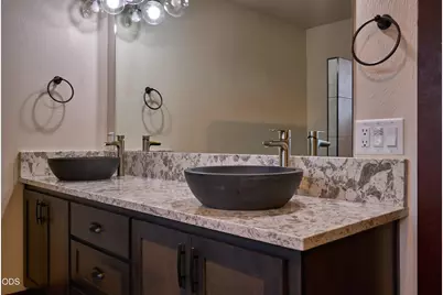 1068 E Main Street, Ashland, OR 97520 - Photo 57