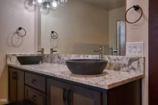 1068 E Main St, Ashland, OR 97520 - Photo 57