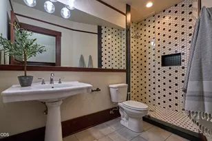 1068 E Main St, Ashland, OR 97520 - Photo 33