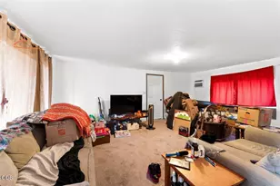 10483 Blackwell Rd, Central Point, OR 97502 - Photo 9