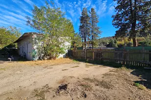 10483 Blackwell Rd, Central Point, OR 97502 - Photo 7