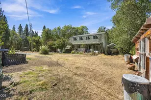 300 Vannoy Creek Rd, Grants Pass, OR 97526 - Photo 35
