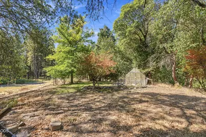 300 Vannoy Creek Road, Grants Pass, OR 97526 - Photo 31