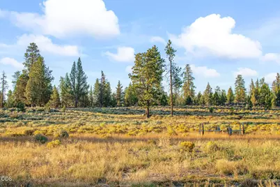 64225 Sisemore Road, Bend, OR 97701 - Photo 13