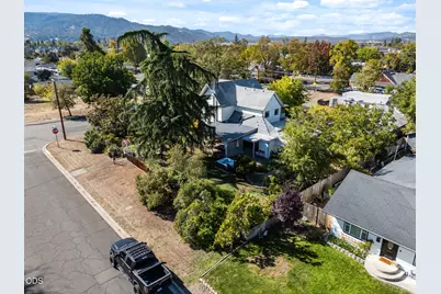 322 N 3rd Street, Central Point, OR 97502 - Photo 61