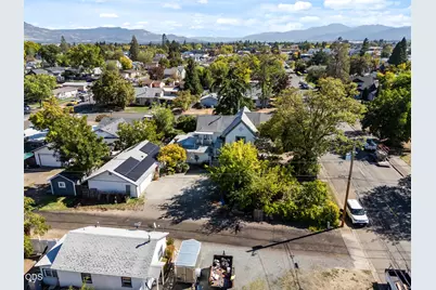 322 N 3rd Street, Central Point, OR 97502 - Photo 69