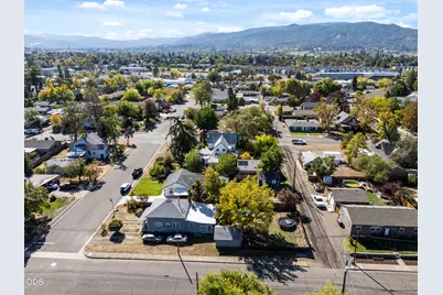 322 N 3rd Street, Central Point, OR 97502 - Photo 59