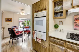1055 N 5th St, Jacksonville, OR 97530 - Photo 21