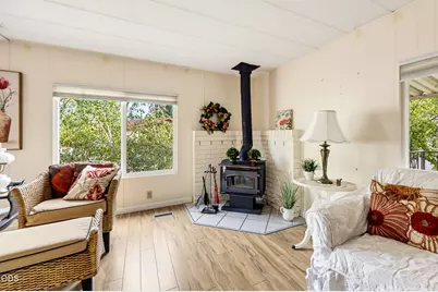 1055 N 5th Street #UNIT 86, Jacksonville, OR 97530 - Photo 13