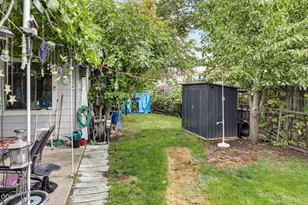 120 Nadine Ln, Central Point, OR 97502 - Photo 9