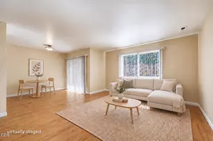 469 Tulipan Way, Talent, OR 97540 - Photo 3