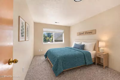 469 Tulipan Way, Talent, OR 97540 - Photo 15