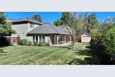 1501 Summitridge Circle, Medford, OR 97504 - Photo 23