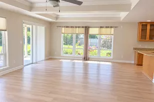 1501 Summit Ridge Cir, Medford, OR 97504 - Photo 7