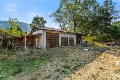 355 Cheslock Road, Grants Pass, OR 97527 - Photo 5