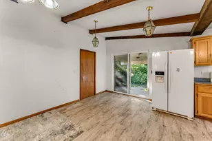 355 Cheslock Rd, Grants Pass, OR 97527 - Photo 11