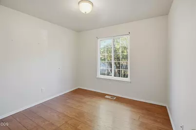 1802 NE Beacon Drive, Grants Pass, OR 97526 - Photo 19