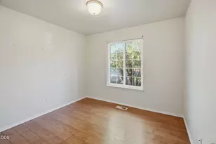 1802 NE Beacon Dr, Grants Pass, OR 97526 - Photo 19