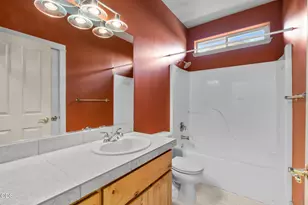1806 NW Ivy Ave, Redmond, OR 97756 - Photo 23
