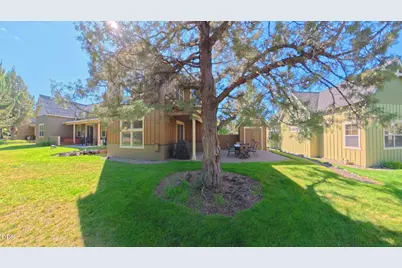 11047 Desert Sky Loop, Redmond, OR 97756 - Photo 9
