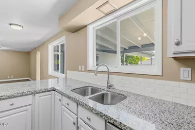 106 Victoria Way, Central Point, OR 97502 - Photo 11