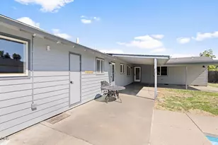 106 Victoria Way, Central Point, OR 97502 - Photo 29