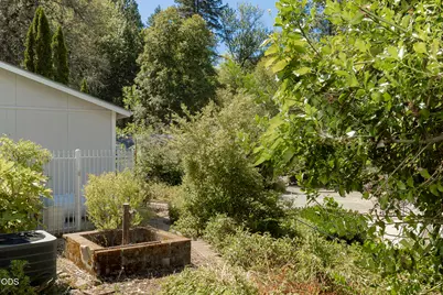 5195 Riverbanks Road, Grants Pass, OR 97527 - Photo 57