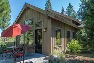 56502 Caldera Springs Ct, Bend, OR 97707 - Photo 11