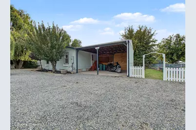 1260 Homedale Road, Klamath Falls, OR 97603 - Photo 1