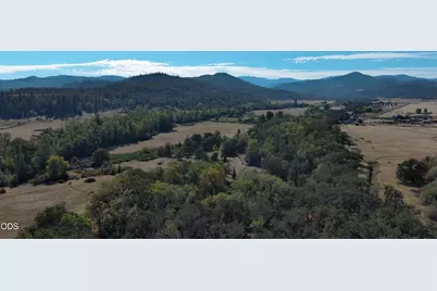 1631 E Antelope Road, Eagle Point, OR 97524 - Photo 5