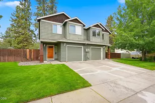 20008 Elizabeth Ln, Bend, OR 97702 - Photo 3