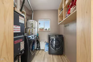 1004 Barlynn St, Medford, OR 97501 - Photo 37