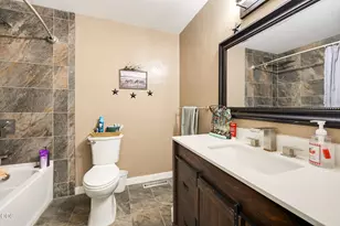 1004 Barlynn St, Medford, OR 97501 - Photo 35