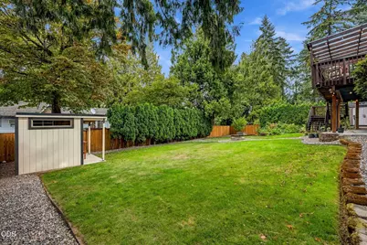 12199 SE Henderson Drive, Portland, OR 97266 - Photo 41
