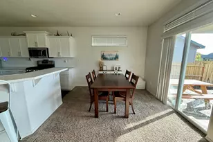 1997 NW 8th, Redmond, OR 97756 - Photo 9