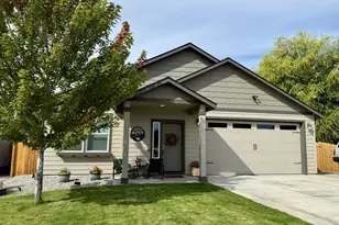 1997 NW 8th, Redmond, OR 97756 - Photo 1