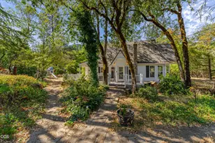 190 Long Acres Rd, Grants Pass, OR 97527 - Photo 3