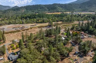 190 Long Acres Rd, Grants Pass, OR 97527 - Photo 19