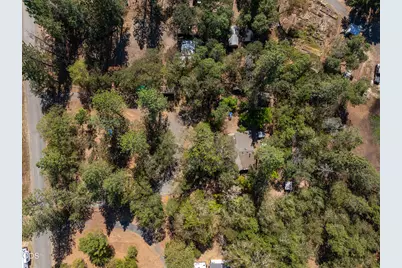 190 Long Acres Road, Grants Pass, OR 97527 - Photo 17