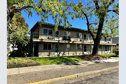 302 SE K Street, Grants Pass, OR 97526 - Photo 1