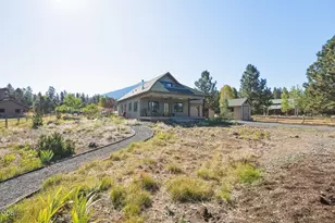13623 SW Meadow View Dr, Camp Sherman, OR 97730 - Photo 3