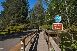 13623 SW Meadow View Dr, Camp Sherman, OR 97730 - Photo 51