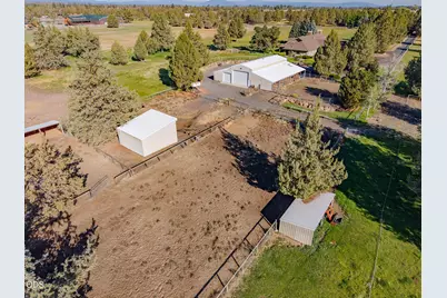 18975 Pinehurst Road, Bend, OR 97703 - Photo 75