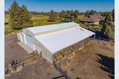 18975 Pinehurst Road, Bend, OR 97703 - Photo 57